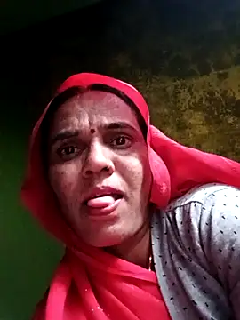 Pinky12A online show from November 5, 2025, 1:52 am