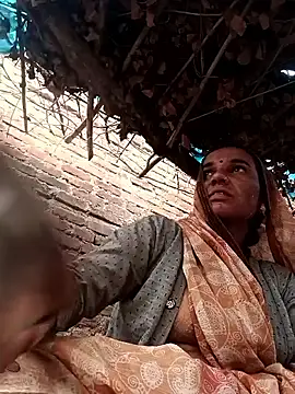 Pinky12A online show from October 24, 2025, 1:37 am