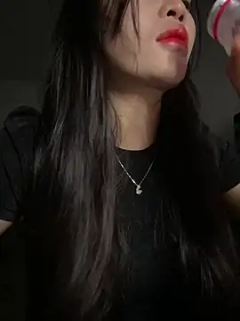 Snapshot of Lissa_xinh09 chatting on October 18, 2025, 12:51 pm Lissa xinh09 online show from October 18, 2025, 12:51 pm