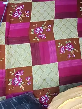 Hot-Show2 online show from April 4, 2026, 2:56 pm