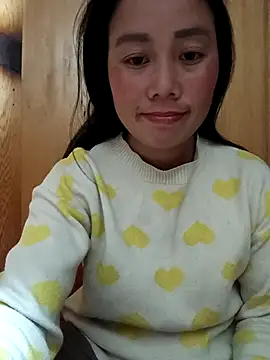 Snapshot of LyyChac chatting on December 15, 2025, 7:36 am LyyChac online show from December 15, 2025, 7:36 am