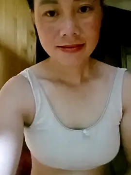 Snapshot of LyyChac chatting on September 10, 2025, 10:09 pm LyyChac online show from September 10, 2025, 10:09 pm