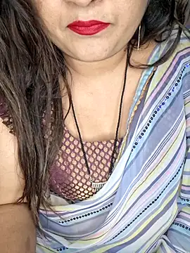 Snapshot of indian-hotmilfs chatting on February 11, 2026, 5:35 pm indian-hotmilfs online show from February 11, 2026, 5:35 pm