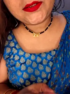 Snapshot of indian-hotmilfs chatting on October 19, 2025, 6:21 pm indian-hotmilfs online show from October 19, 2025, 6:21 pm