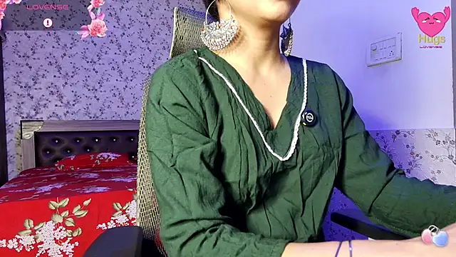 snow white123 online show from April 16, 2026, 9:39 pm