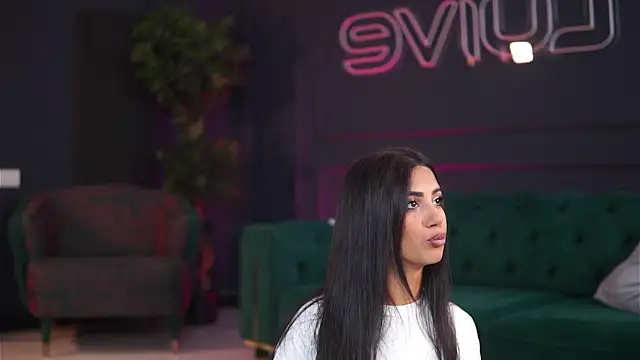 Snapshot of SiennaRuh chatting on September 10, 2025, 6:23 am SiennaRuh online show from September 10, 2025, 6:23 am