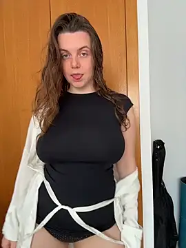 TenderLaGlamor online show from March 11, 2026, 10:09 am