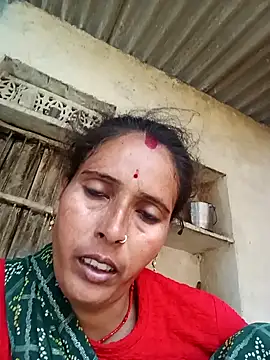 Snapshot of Arti13A chatting on August 4, 2026, 1:32 am Arti13A online show from August 4, 2026, 1:32 am