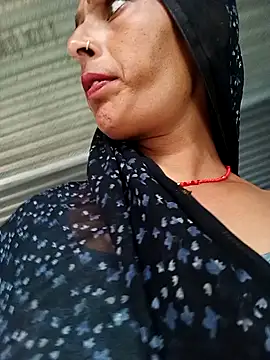 Snapshot of Arti13A chatting on September 15, 2025, 2:01 am Arti13A online show from September 15, 2025, 2:01 am