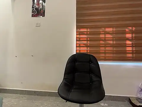 LucytheDevilQueen online show from December 14, 2025, 3:57 am