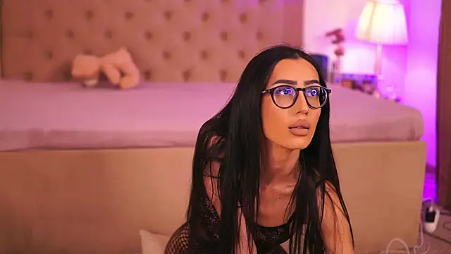 Snapshot of ChloeObril chatting on January 14, 2026, 3:32 am ChloeObril online show from January 14, 2026, 3:32 am