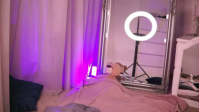 Snapshot of ChloeObril chatting on October 24, 2025, 3:16 am ChloeObril online show from October 24, 2025, 3:16 am