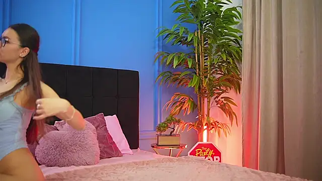 Snapshot of alexxisrae chatting on November 4, 2025, 6:06 am alexxisrae online show from November 4, 2025, 6:06 am