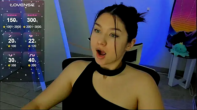 Snapshot of Sandra_Curly chatting on November 12, 2025, 10:24 pm Sandra Curly online show from November 12, 2025, 10:24 pm