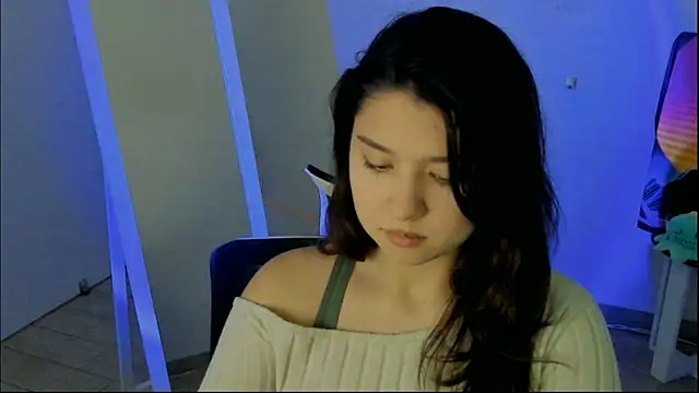 Snapshot of Sandra_Curly chatting on November 26, 2025, 10:54 pm Sandra Curly online show from November 26, 2025, 10:54 pm