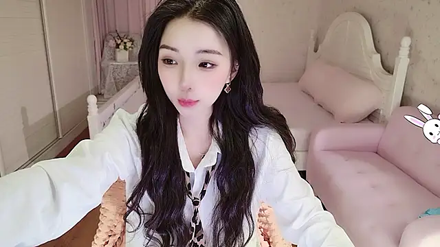 Snapshot of Bella-ox chatting on November 8, 2025, 11:08 pm Bella-ox online show from November 8, 2025, 11:08 pm