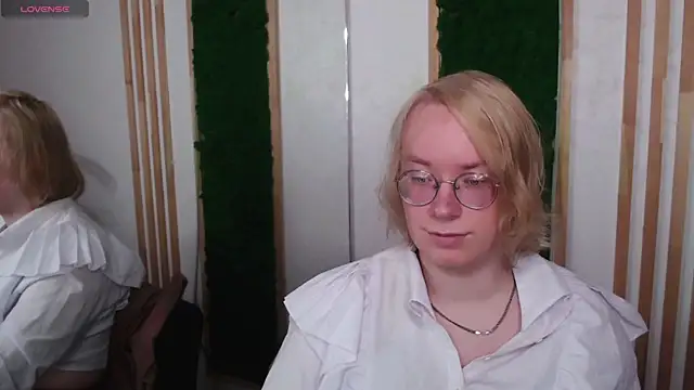 Amanda Butlerr online show from July 18, 2026, 3:20 pm