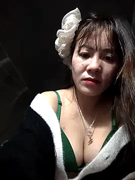 TinTim02 online show from December 19, 2025, 7:38 pm