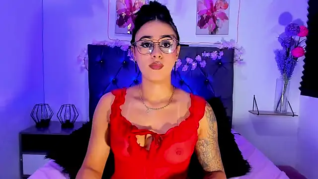 SagiraBelle online show from April 15, 2026, 5:39 pm