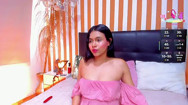 Snapshot of LunaToledo chatting on October 23, 2025, 12:37 pm LunaToledo online show from October 23, 2025, 12:37 pm