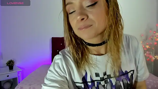 scarlett blake11 online show from October 11, 2025, 4:24 am
