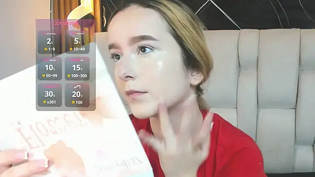 kristal joi dl online show from November 28, 2025, 12:27 pm