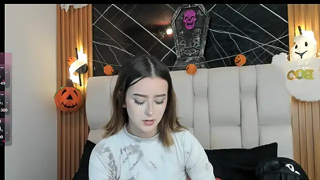 kristal joi dl online show from October 22, 2025, 12:37 pm