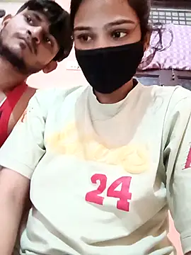 Roopacouple9 online show from October 15, 2025, 3:53 pm