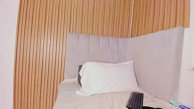 abby swith41 online show from February 17, 2026, 1:30 pm