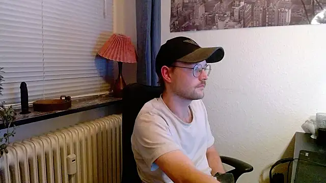 Snapshot of ChefDeLust chatting on October 27, 2025, 5:14 pm ChefDeLust online show from October 27, 2025, 5:14 pm