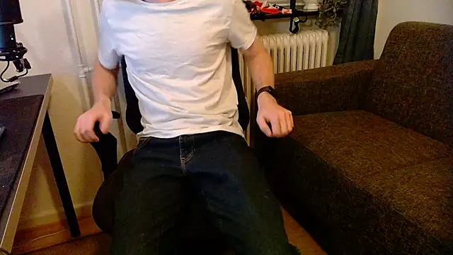 Snapshot of ChefDeLust chatting on October 31, 2025, 6:04 pm ChefDeLust online show from October 31, 2025, 6:04 pm