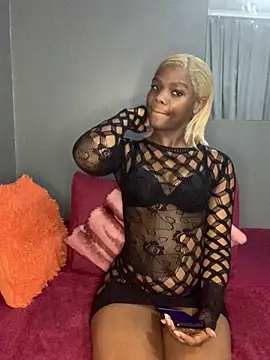 Snapshot of Lady-Amina chatting on September 20, 2025, 8:03 pm Lady-Amina online show from September 20, 2025, 8:03 pm