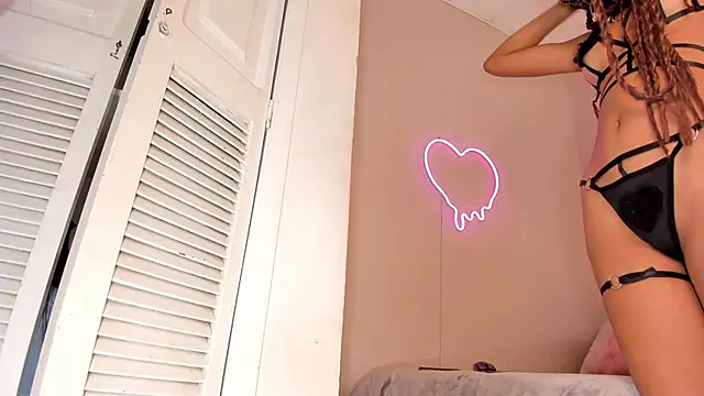  aleja x online show from October 25, 2025, 11:42 am