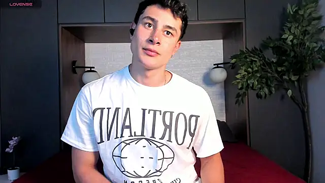 AustinJones  online show from March 26, 2026, 7:45 pm