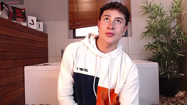 AustinJones  online show from March 13, 2026, 7:08 pm