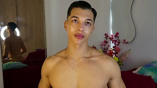 Snapshot of Troye_Williams chatting on March 24, 2026, 12:49 pm Troye Williams online show from March 24, 2026, 12:49 pm