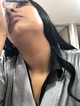 Snapshot of Miia_Parker chatting on November 20, 2025, 1:01 pm Miia Parker online show from November 20, 2025, 1:01 pm