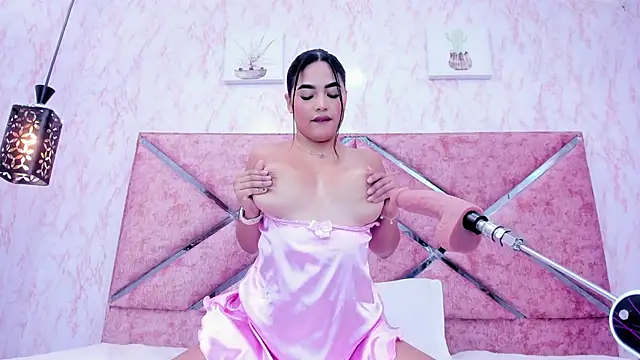 HOT EMIILY  online show from October 26, 2025, 11:54 am