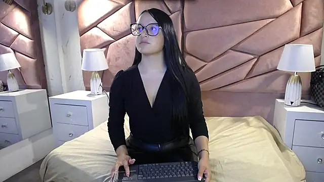 Snapshot of Megan_blue5 chatting on October 8, 2025, 6:52 pm Megan blue5 online show from October 8, 2025, 6:52 pm