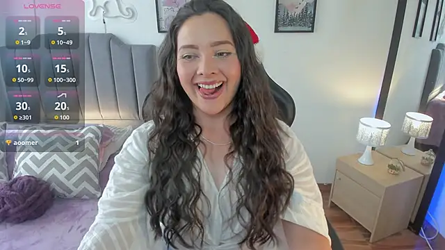 Snapshot of amaia_monet chatting on December 19, 2025, 7:16 pm amaia monet online show from December 19, 2025, 7:16 pm