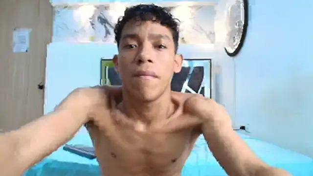 Snapshot of BEAUTY_BOYS1 chatting on October 25, 2025, 7:18 am BEAUTY BOYS1 online show from October 25, 2025, 7:18 am