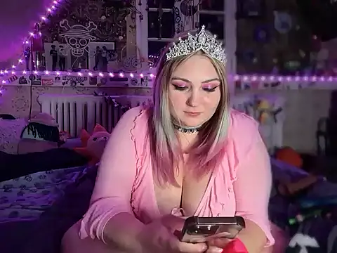 k8tiecutie online show from September 30, 2025, 4:51 am