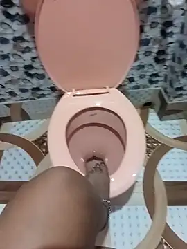 hoty-jawani online show from December 17, 2025, 8:25 pm