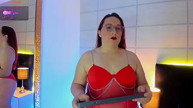 Snapshot of fieryluciana chatting on October 11, 2025, 4:24 am fieryluciana online show from October 11, 2025, 4:24 am