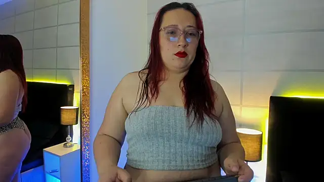 Snapshot of fieryluciana chatting on October 1, 2025, 4:06 am fieryluciana online show from October 1, 2025, 4:06 am