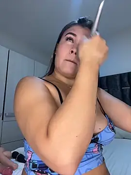 Snapshot of Bella-kim- chatting on November 6, 2025, 4:27 am Bella-kim- online show from November 6, 2025, 4:27 am