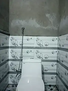 milo123-xx online show from March 3, 2026, 11:28 am