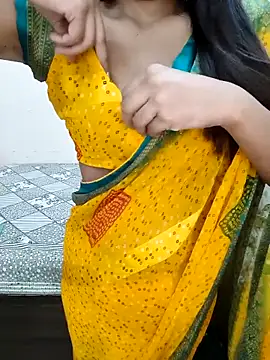 Snapshot of Cute_merry01 chatting on November 1, 2025, 2:40 am Cute merry01 online show from November 1, 2025, 2:40 am