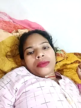 Snapshot of Rubi_sarma chatting on September 27, 2025, 11:33 pm Rubi sarma online show from September 27, 2025, 11:33 pm