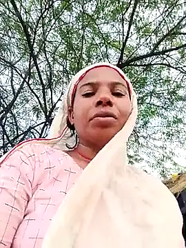 Snapshot of Rubi_sarma chatting on September 18, 2025, 10:40 am Rubi sarma online show from September 18, 2025, 10:40 am